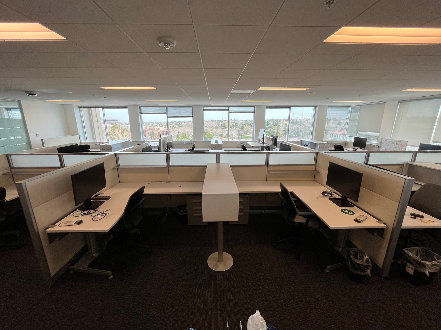 Why December Is the Perfect Time to Redesign Your Office with Used Furniture