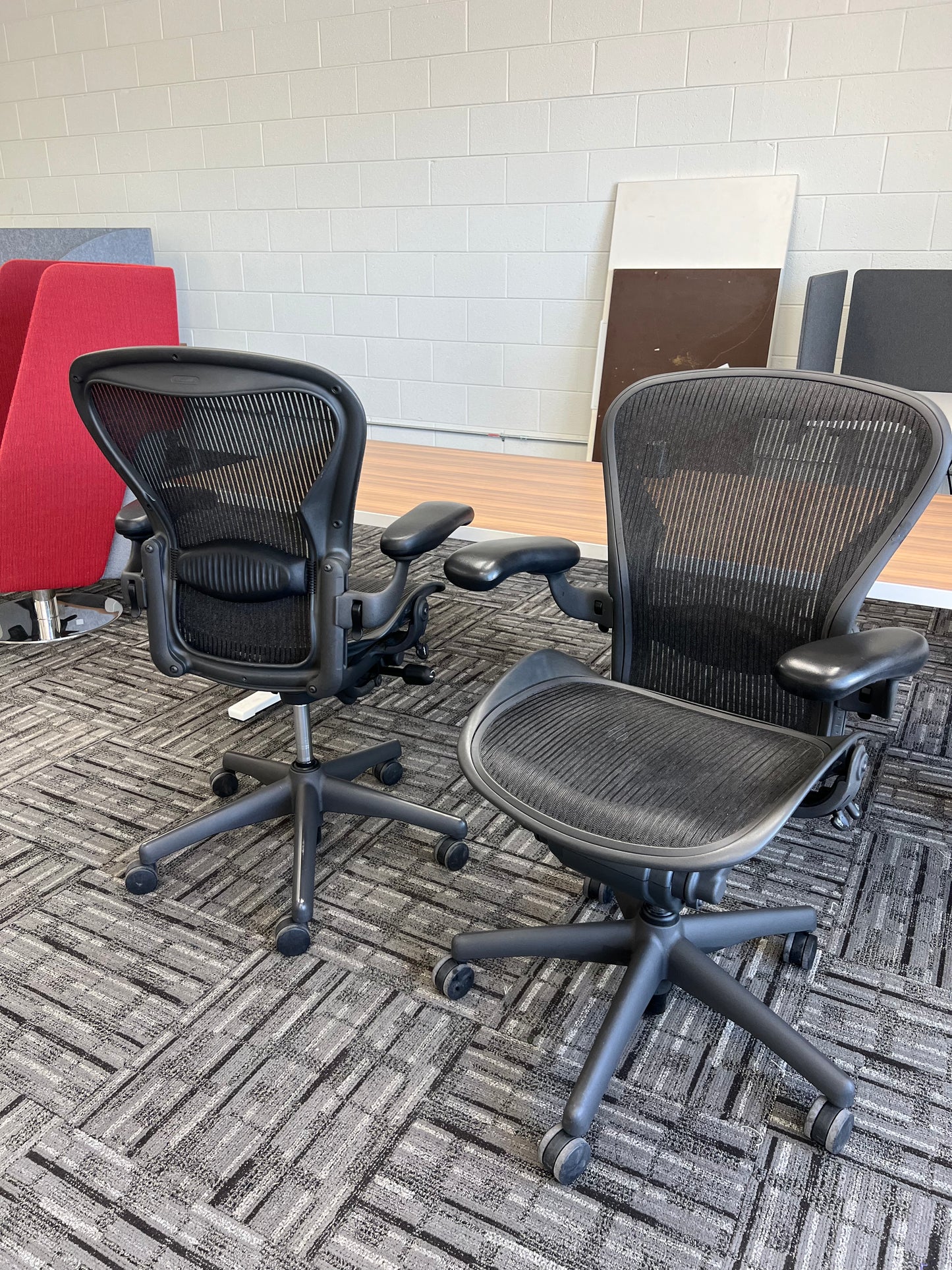 Herman Miller Aeron Office Chair Size B - Dark Grey