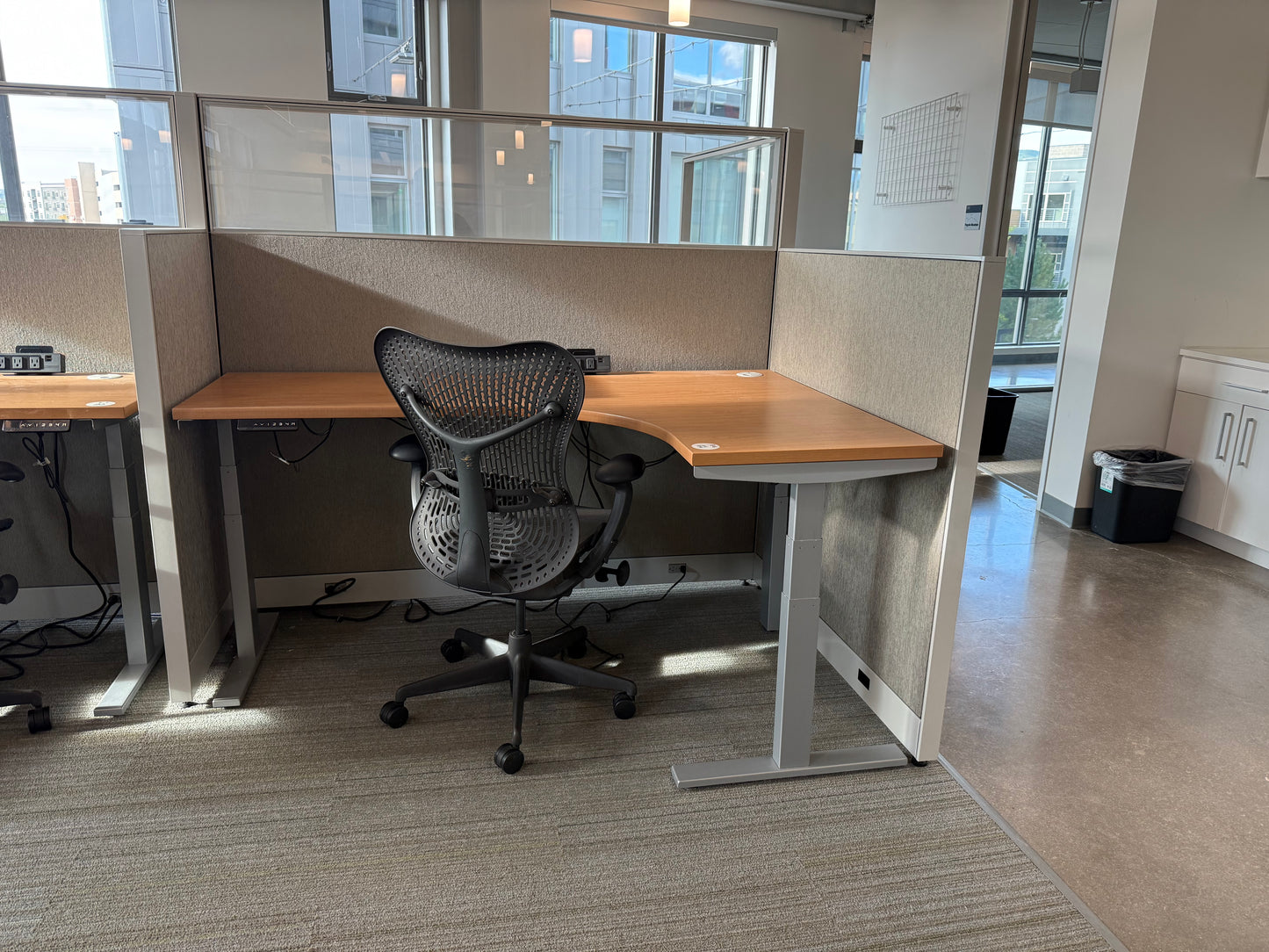 Hon Workstations w/ Electric Adjustable Desk 70+ Available
