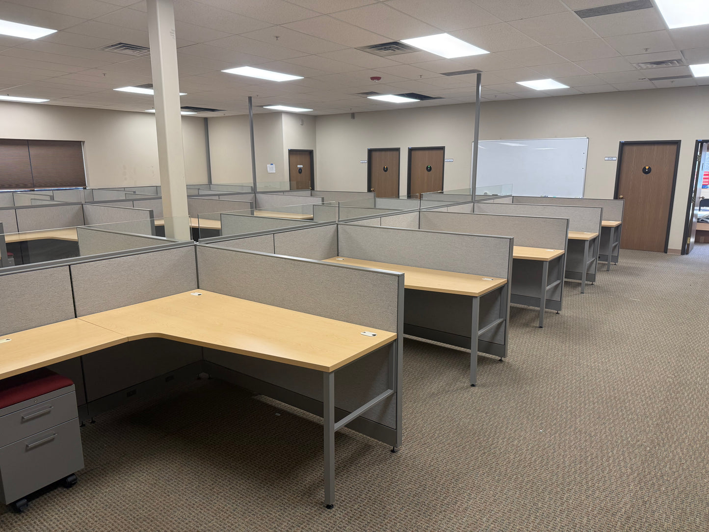 Allsteel Workstations 6x6' - 120 available
