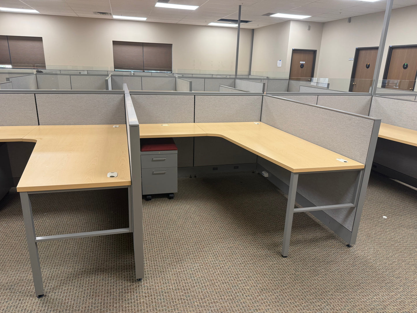 Allsteel Workstations 6x6' - 120 available