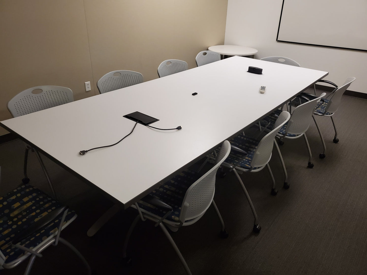 Versteel Vela 8x42" Conference Table