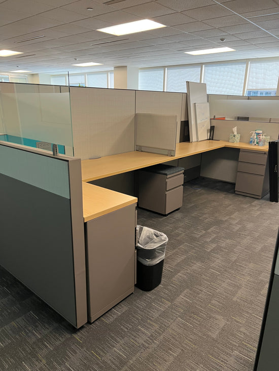 Haworth Compose workstations with glass