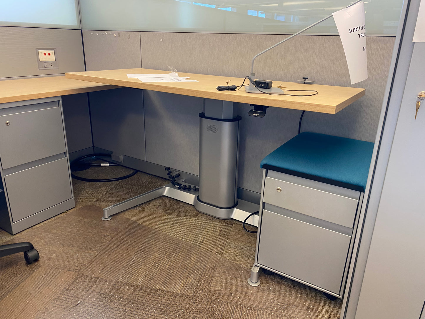 Steelcase Airtouch adjustable height desk with mobile ped